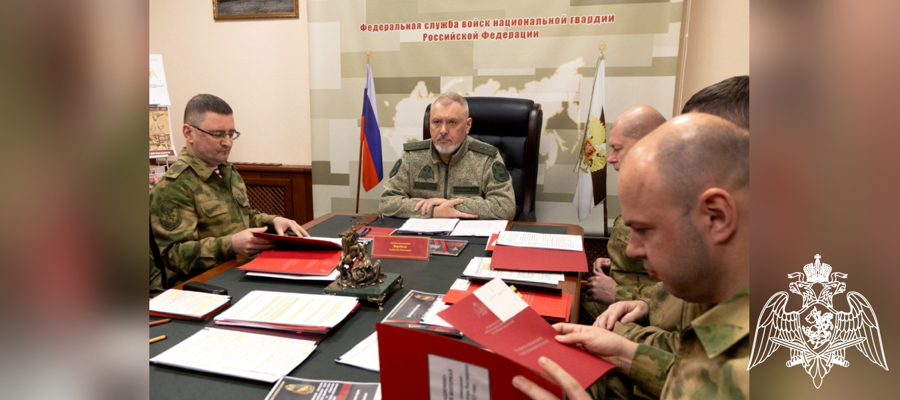 Генерал-полковник Алексей Воробьев провел рабочее совещание с военнослужащими и сотрудниками курируемых подразделений