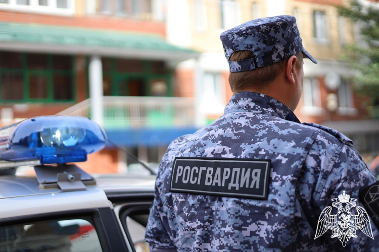 Белгородские росгвардейцы задержали гражданина, находившегося в оперативном розыске