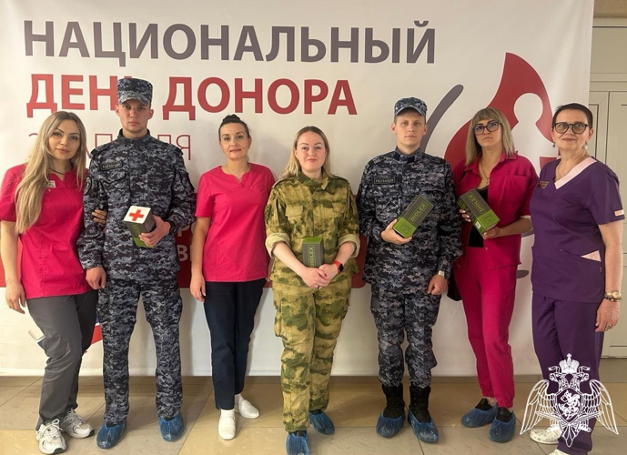 Многие белгородские росгвардейцы Национальный день донора отмечают как свой праздник 