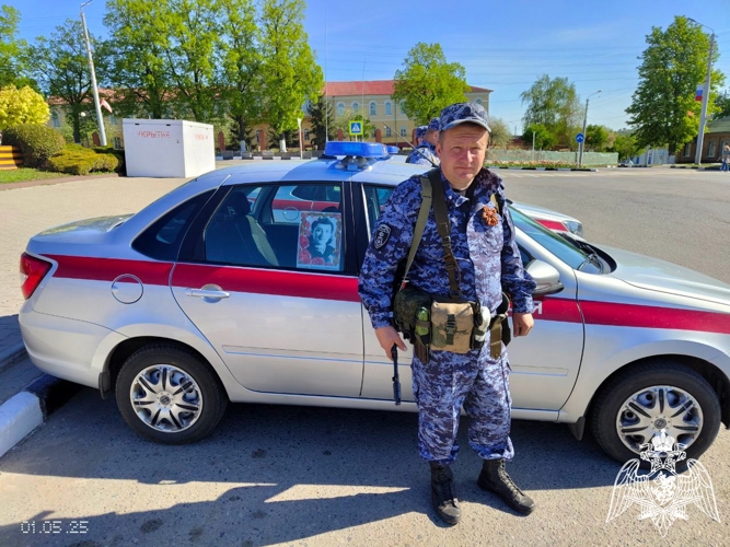 Росгвардия поддержала акцию «Бессмертный автополк» на Белгородчине