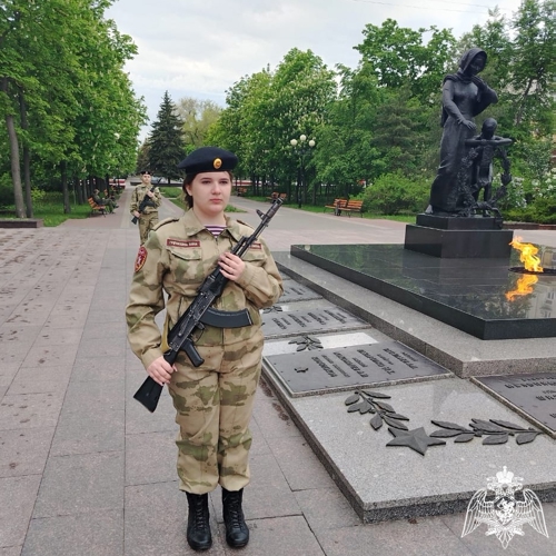 В Белгороде учащиеся подшефной  росгвардейской школы приняли участие в «Вахте памяти»