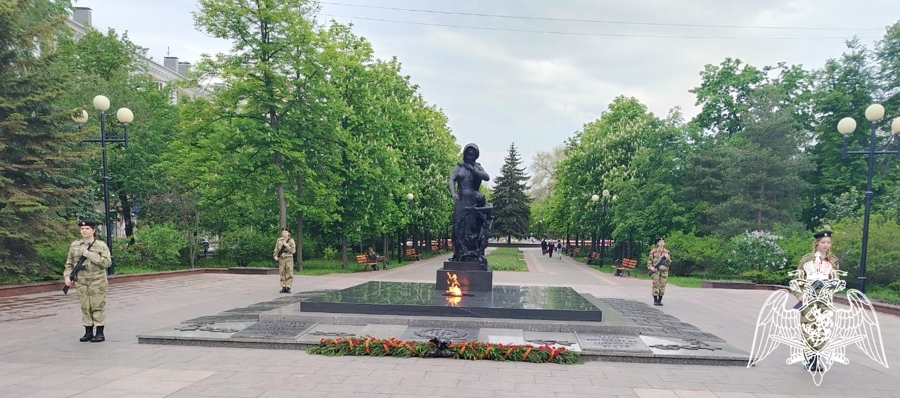 В Белгороде учащиеся подшефной  росгвардейской школы приняли участие в «Вахте памяти»