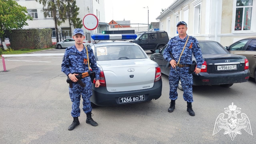 Росгвардия поддержала акцию «Бессмертный автополк» на Белгородчине