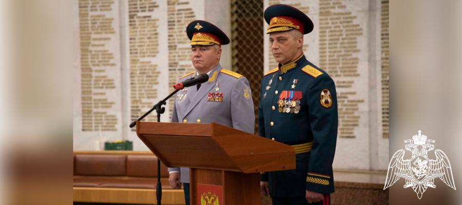 Герой России генерал-полковник Сергей Бойко поздравил выпускников Общевойсковой академии ВС РФ