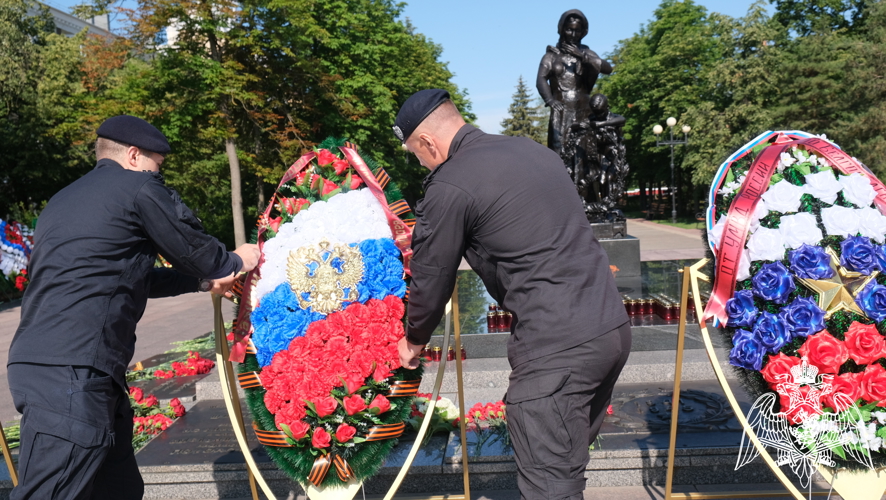 В Белгороде росгвардейцы присоединились к Всероссийской акции, посвящённой Дню памяти и скорби