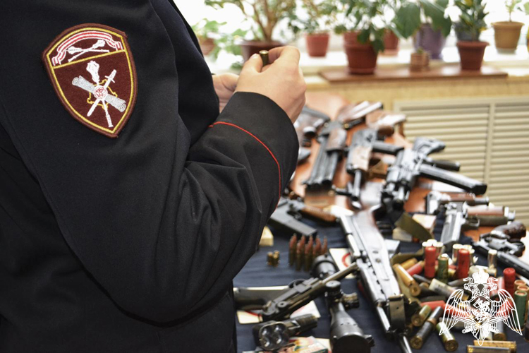 За неделю в Белгородской области росгвардейцы проверили  свыше 120 владельцев оружия
