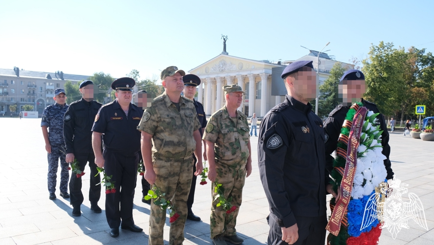 Росгвардейцы приняли участие в памятных мероприятиях, посвящённых 82-й годовщине освобождения Белгорода от немецко-фашистских захватчиков