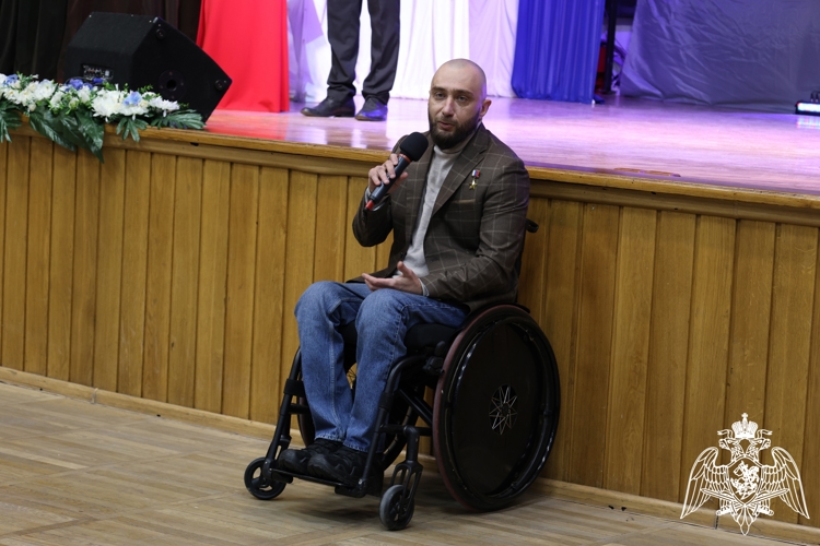 В Белгороде росгвардейцы приняли участие в церемонии вручения именных стипендий сотрудника ОМОН Героя России Вячеслава Воробьёва