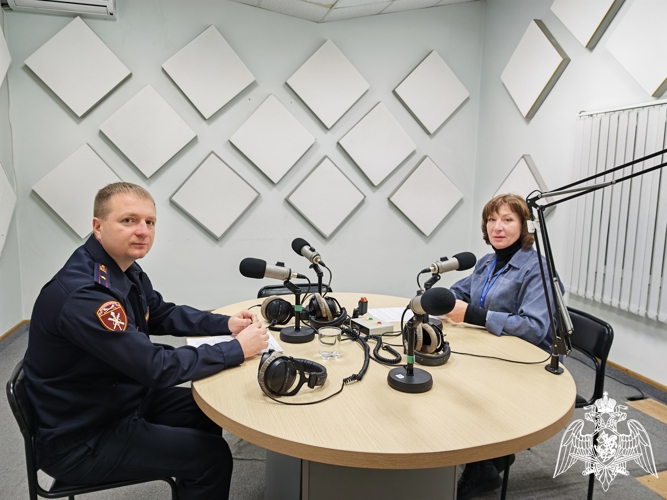 В эфире радио «Россия-Белгород» Росгвардия рассказала об акции "Безопасный Новый год"