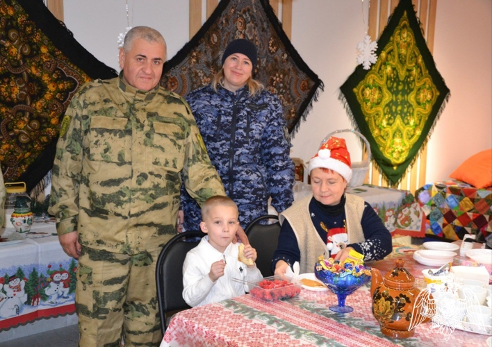 «Дед Мороз специального назначения» Росгвардии продолжает исполнять мечты белгородских детей в рамках  акции «Ёлка желаний» 