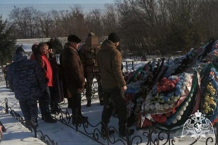Росгвардейцы почтили память Героя России майора полиции Алексея Осипова