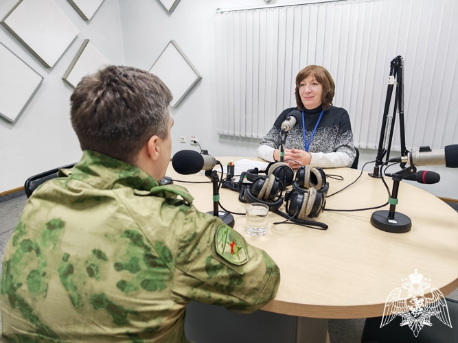 Очередной выпуск радиопрограммы «Росгвардия. Актуально» посвятили Дню войск национальной гвардии Российской Федерации