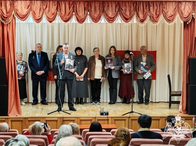 В Белгороде росгвардейцы принял участие в концерте-реквиеме памяти Героя России офицера СОБР «Белогор» Алексея Осипова