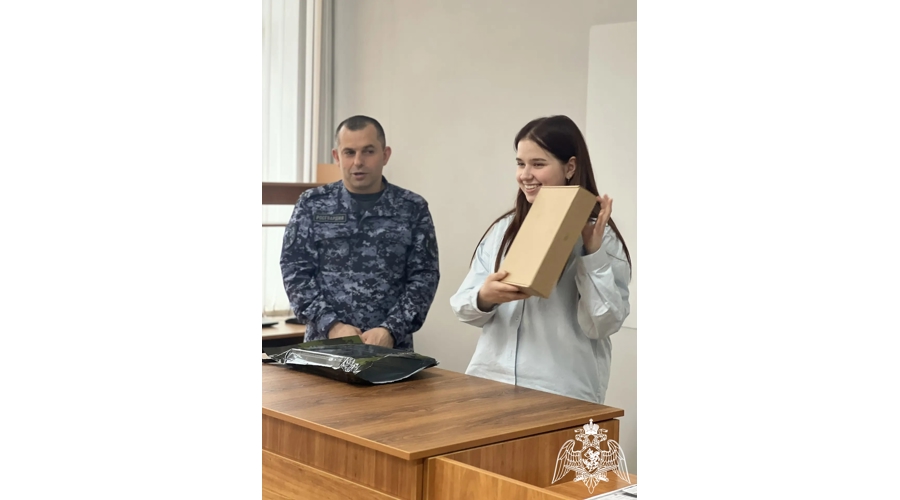 Белгородский росгвардеец рассказал школьникам о том, где куются офицерские кадры ведомства