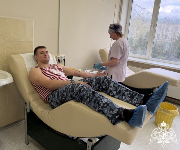 В Национальный день донора белгородские росгвардейцы поддержали  ведомственную акцию «От сердца к сердцу»