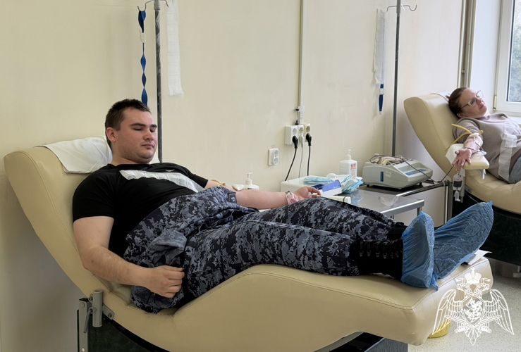 В Национальный день донора белгородские росгвардейцы поддержали  ведомственную акцию «От сердца к сердцу»