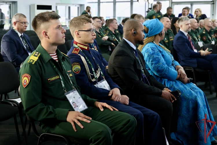 Росгвардия представила передовые подходы в области психологической реабилитации на первом международном форуме по безопасности (видео)