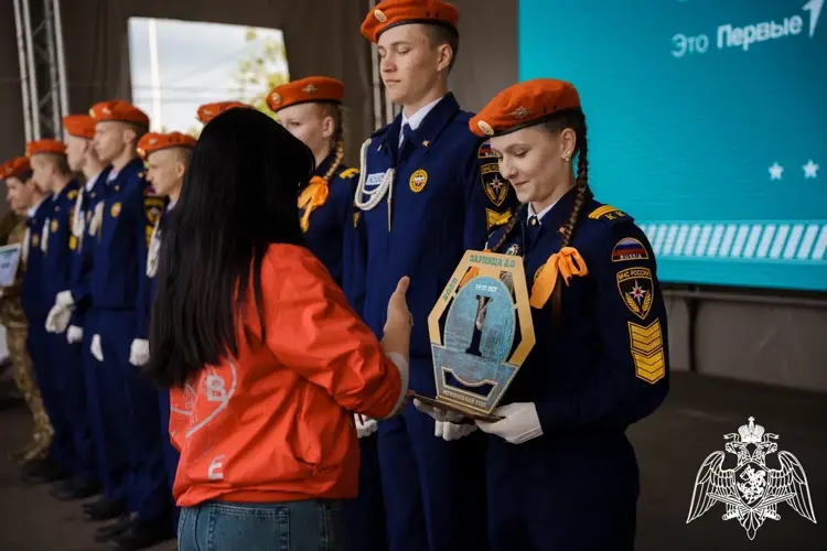 В Белгородской области Росгвардейцы стали наставниками для старшеклассников  в региональном этапе «Зарница 2.0»
