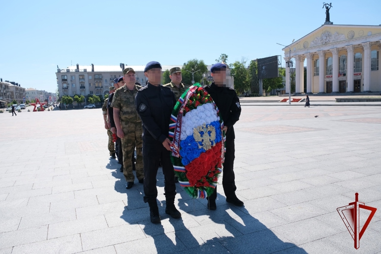 Белгородские росгвардейцы приняли участие в Дне памяти и скорби