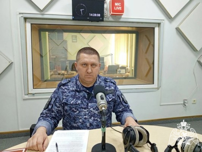 Росгвардейцы напомнили жителям Белгородской области правила хранения и транспортировки оружия в сезон отпусков