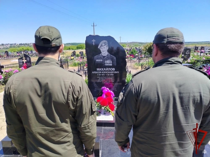 В Белгороде сотрудники СОБР «Белогор» почтили память боевого товарища - капитана милиции Алексея Михайлова