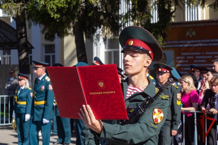 Росгвардия приглашает белгородских абитуриентов на учебу в ведомственные вузы