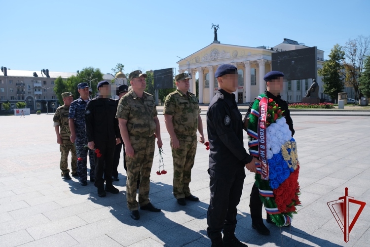 Белгородские росгвардейцы приняли участие в Дне памяти и скорби