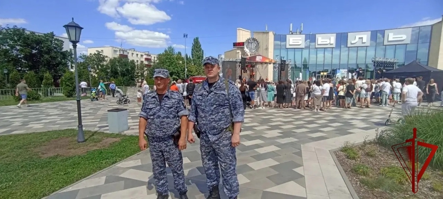 Росгвардия обеспечила общественную безопасность старооскольцев в День металлурга