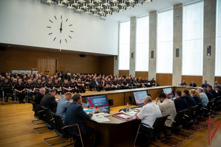 Руководитель управления вневедомственной охраны Росгвардии по Белгородской области принял участие во Всероссийском совещании-семинаре в Нижнем Новгороде (видео)