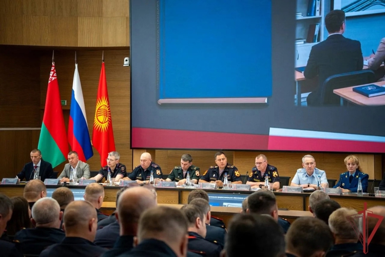Руководитель управления вневедомственной охраны Росгвардии по Белгородской области принял участие во Всероссийском совещании-семинаре в Нижнем Новгороде (видео)