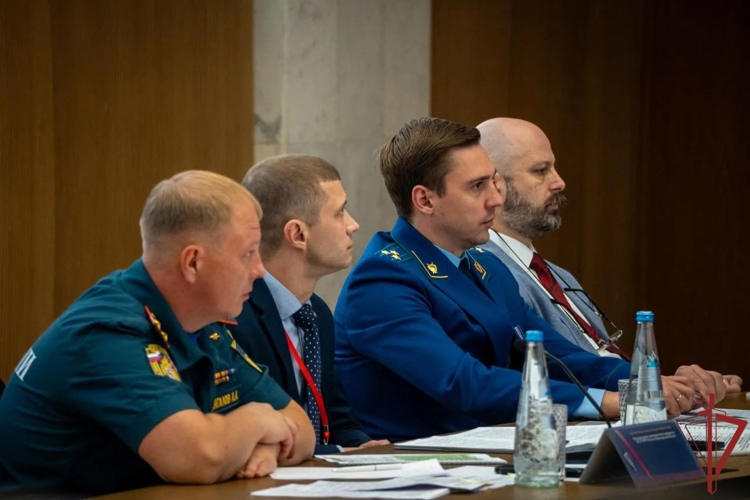 Руководитель управления вневедомственной охраны Росгвардии по Белгородской области принял участие во Всероссийском совещании-семинаре в Нижнем Новгороде (видео)