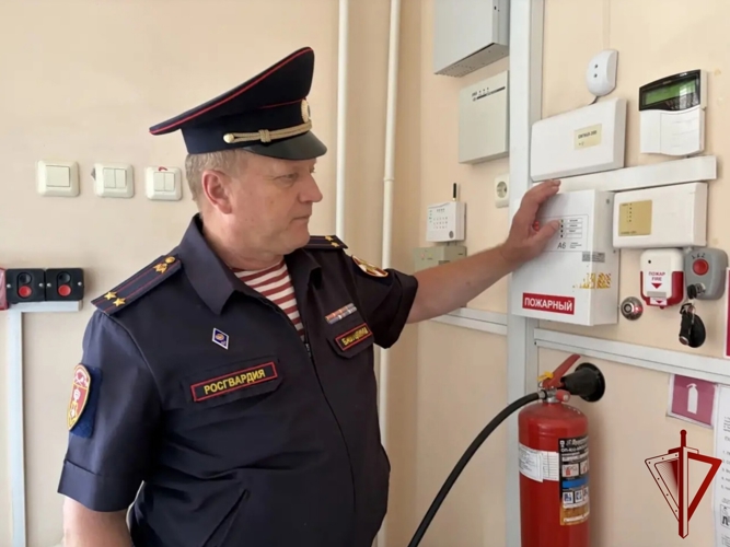 Белгородские росгвардейцы продолжают проверки избирательных участков перед выборами