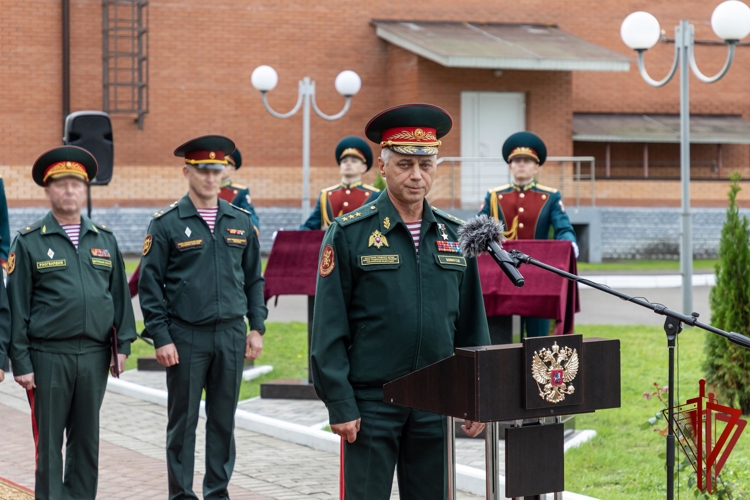 Начальник Главного штаба Росгвардии Герой России генерал-полковник Сергей Бойко принял участие в открытии гранитных стел воинам-инженерам в ЦИТО Росгвардии (видео)