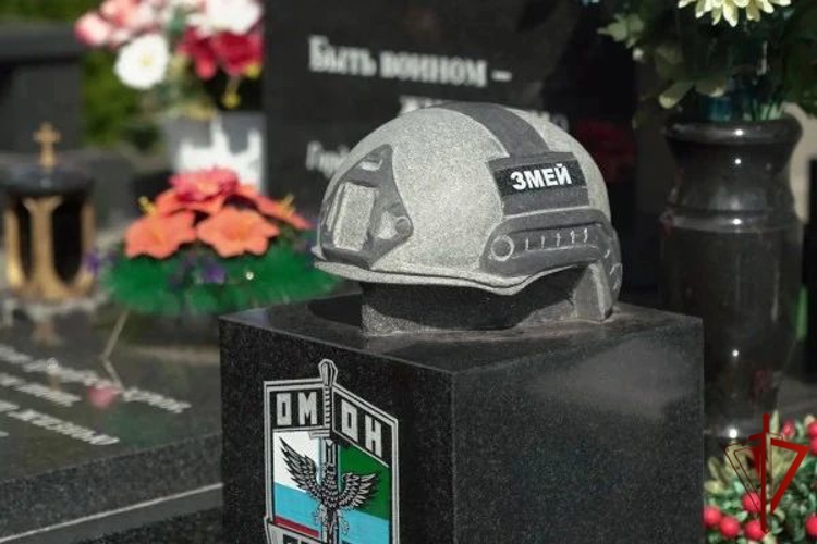 В Белгородской области росгвардейцы почтили память  ветерана ОМОН «Острог», погибшего при защите мирных жителей Донбасса  