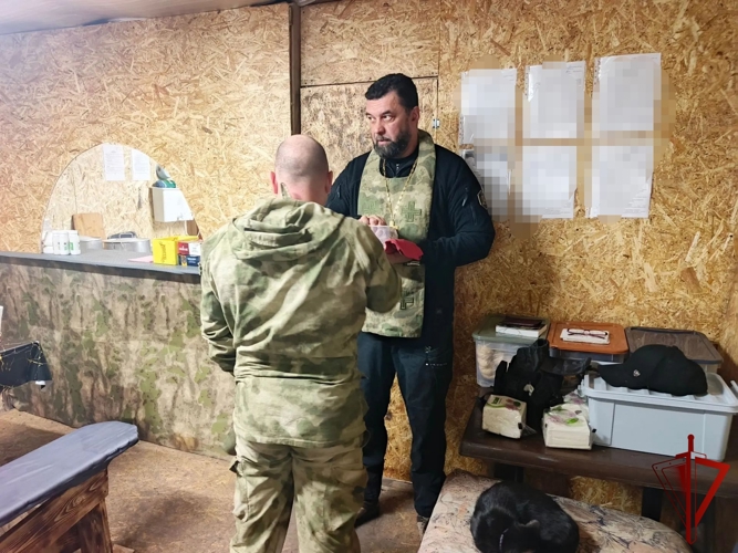 Священнослужитель посетил белгородских росгвардейцев в приграничье в День Покрова Пресвятой Богородицы